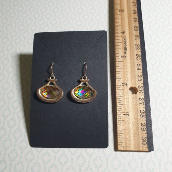 Vintage Iridescent Gold Tone Drop Earrings Faceted Glass Women Design Costume - Picture 3 of 4